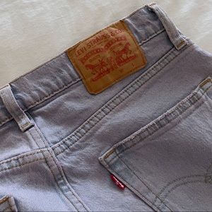 Mid rise lavender Levi straight leg jeans